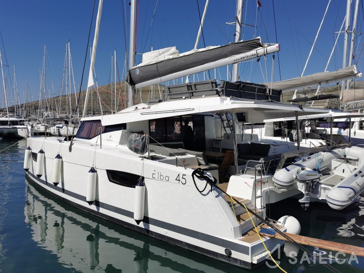 Elba 45 - Yacht Charter Sailica
