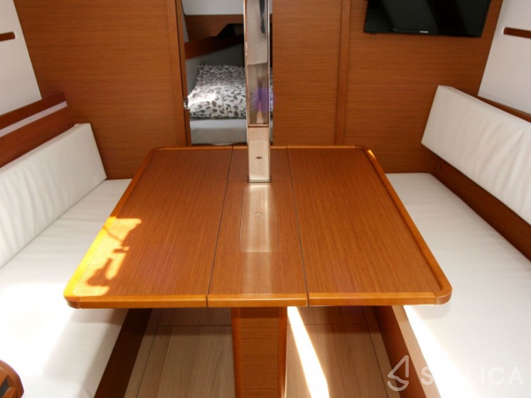 Sun Odyssey 349 - Yacht Charter Sailica