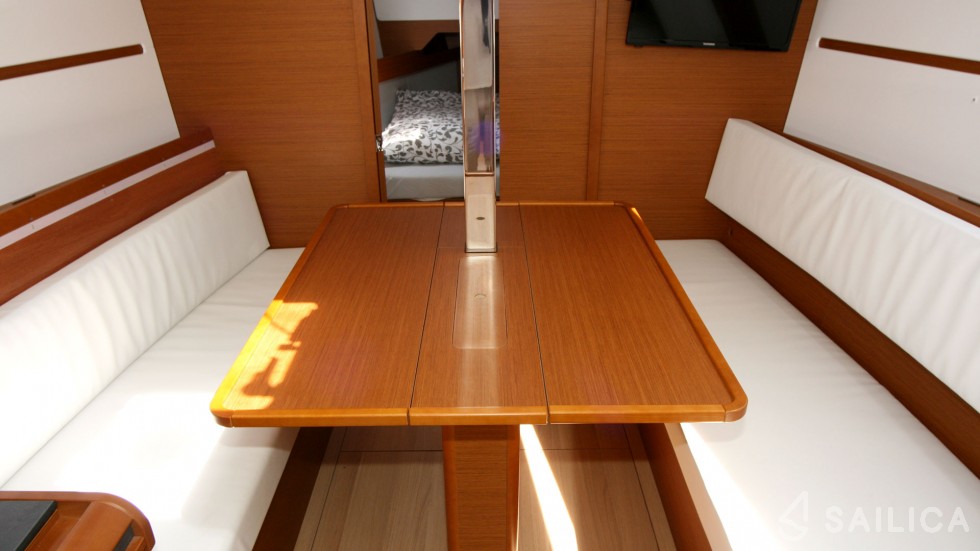 Sun Odyssey 349 - Yacht Charter Sailica