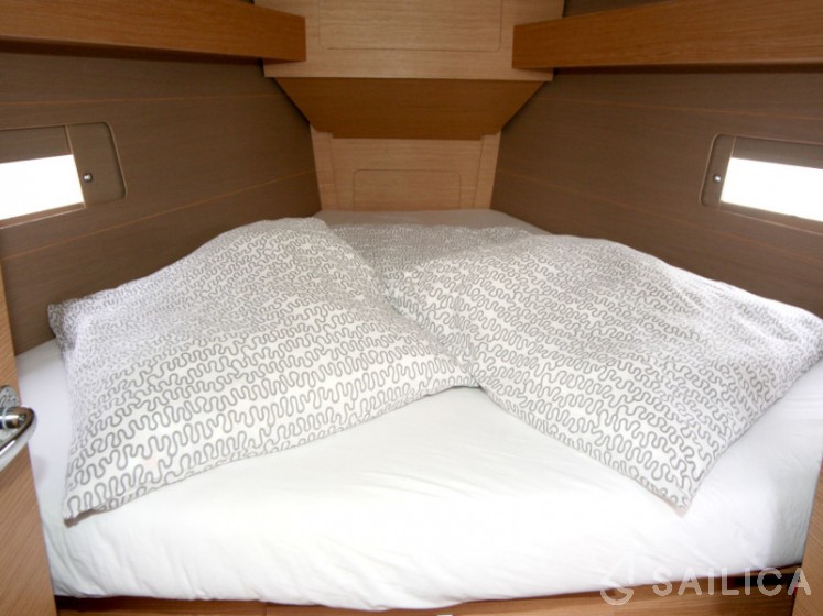 Dufour 382 GL - Yacht Charter Sailica