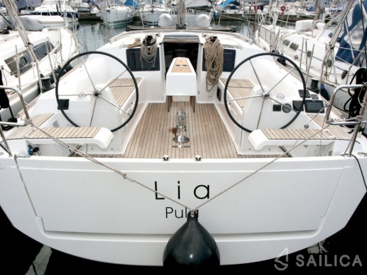 Dufour 382 Grand Large - Yacht Charter Sailica
