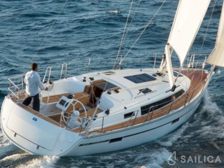 Bavaria 37 Cruiser - Yacht Charter Sailica