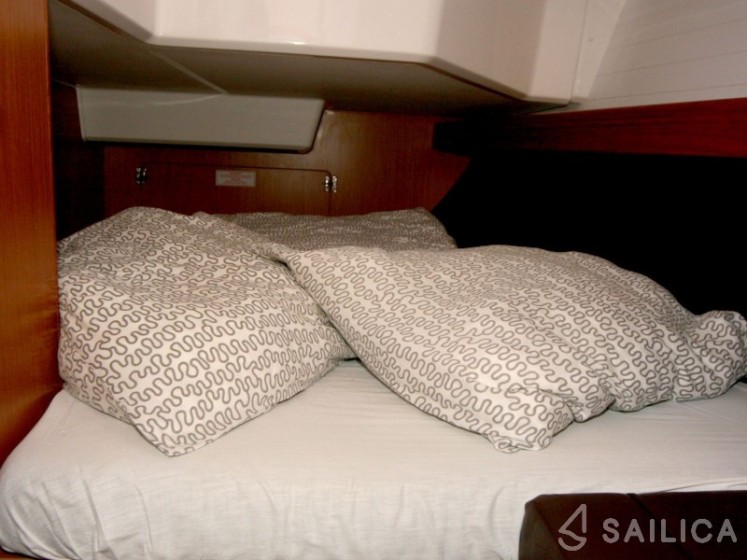 Bavaria 37 Cruiser - Yacht Charter Sailica