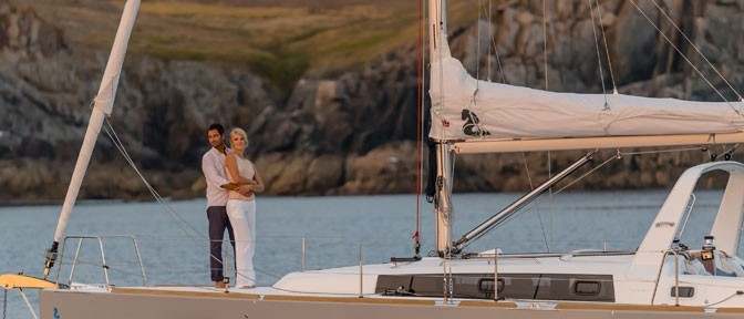 Oceanis 38 - Yacht Charter Sailica