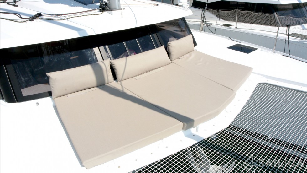 Lucia 40 - Yacht Charter Sailica