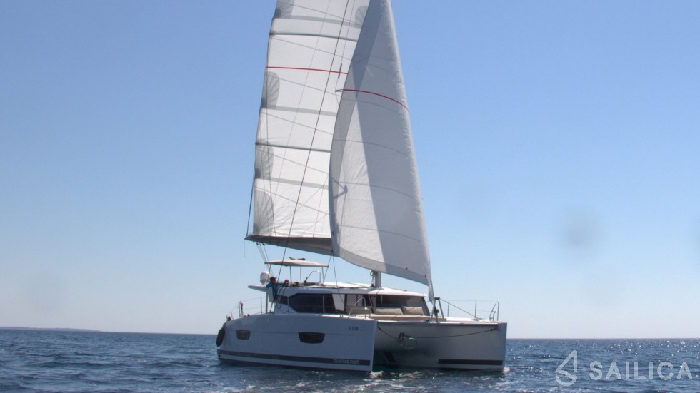Lucia 40 - Yacht Charter Sailica