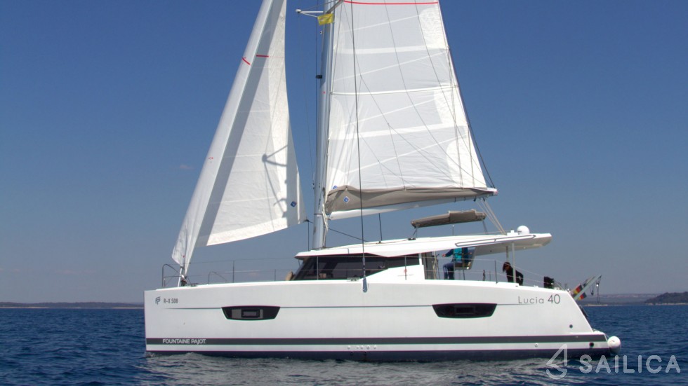 Lucia 40 - Yacht Charter Sailica