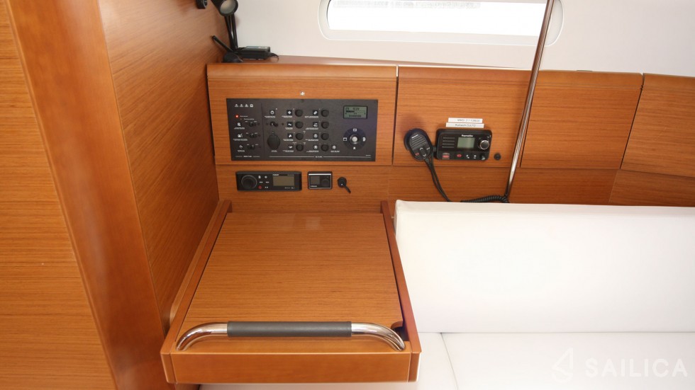 Sun Odyssey 389 - Yacht Charter Sailica