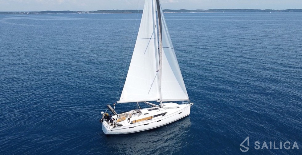 Bavaria 41 Cruiser - Yacht Charter Sailica