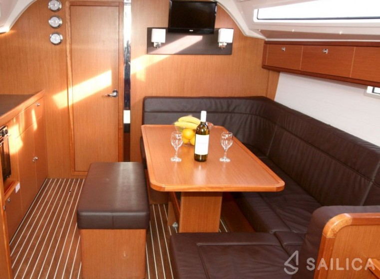 Bavaria 41 Cruiser - Yacht Charter Sailica
