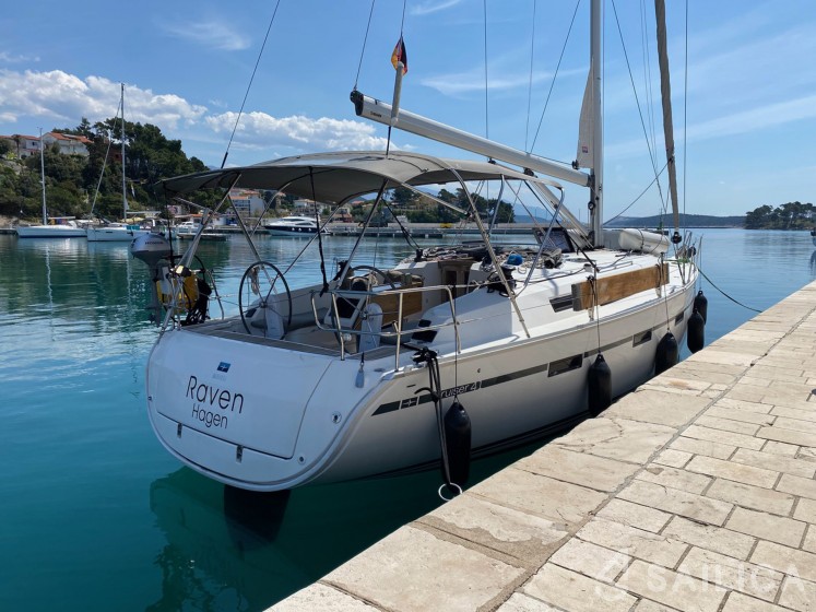 Bavaria 41 Cruiser - Yacht Charter Sailica