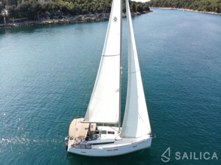 Sun Odyssey 419 - Yacht Charter Sailica