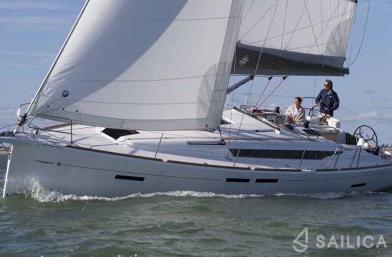 Sun Odyssey 419 - Yacht Charter Sailica