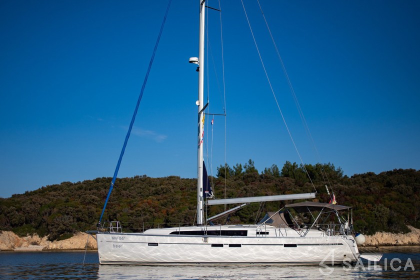 Bavaria 46 Cruiser - Yacht Charter Sailica