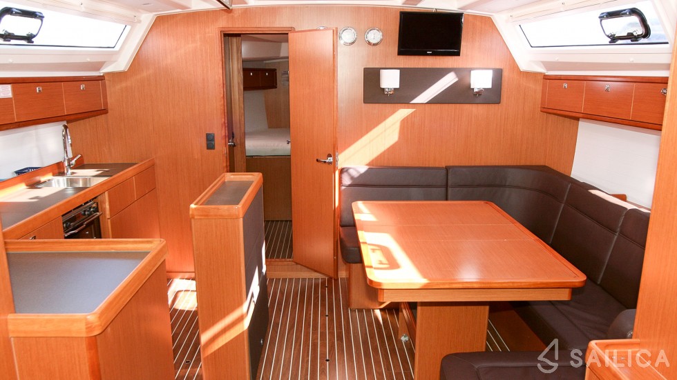 Bavaria 46 Cruiser - Yacht Charter Sailica