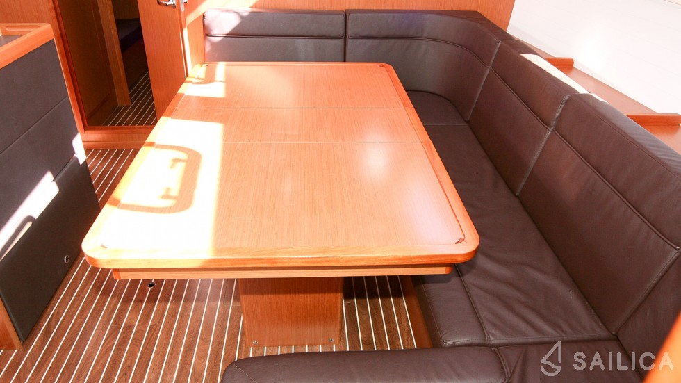 Bavaria 46 Cruiser - Yacht Charter Sailica