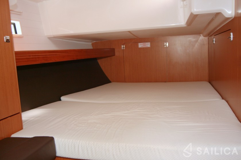 Bavaria 46 Cruiser - Yacht Charter Sailica