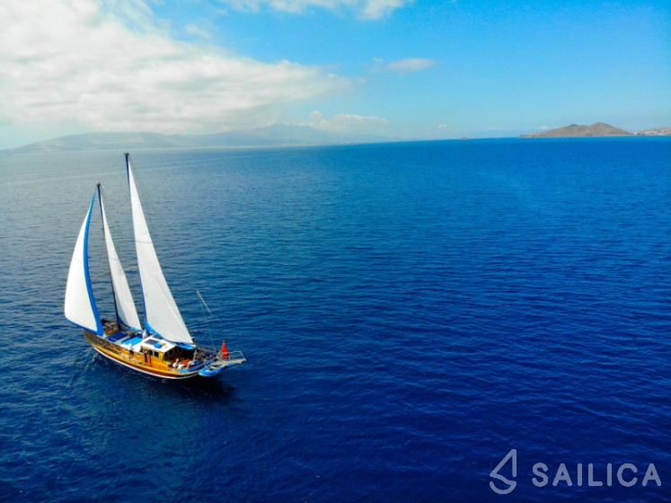 Gulet - Yacht Charter Sailica