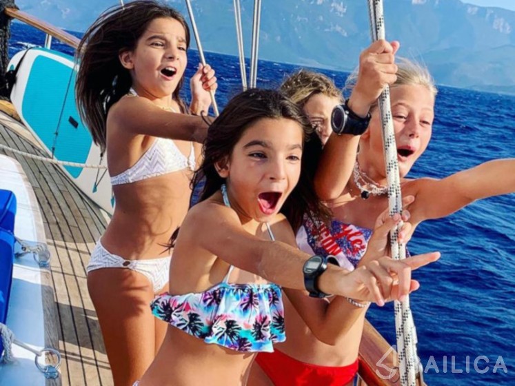 Gulet - Yacht Charter Sailica
