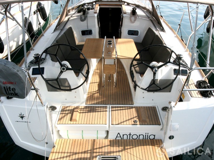 Sun Odyssey 349 - Yacht Charter Sailica
