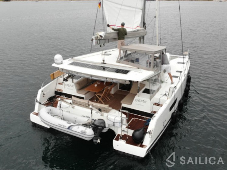 Lucia 40 - Yacht Charter Sailica