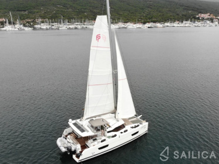 Lucia 40 - Yacht Charter Sailica