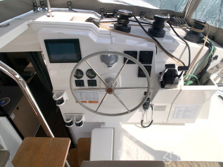 Lucia 40 - Yacht Charter Sailica