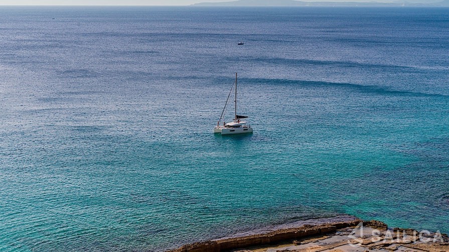 Lagoon 40 - Yacht Charter Sailica