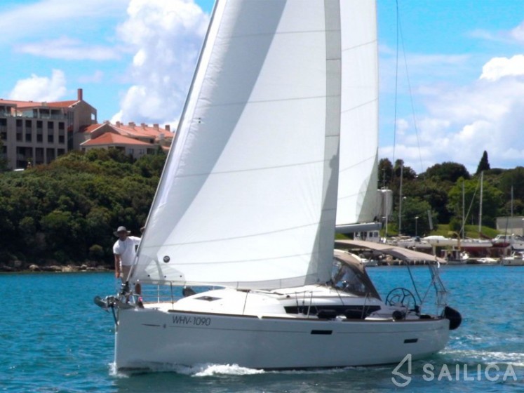 Sun Odyssey 389 - Yacht Charter Sailica
