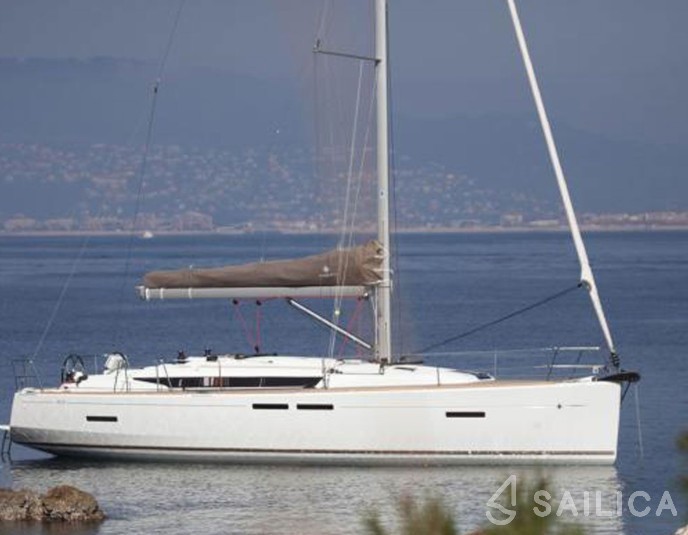 Sun Odyssey 419 - Yacht Charter Sailica