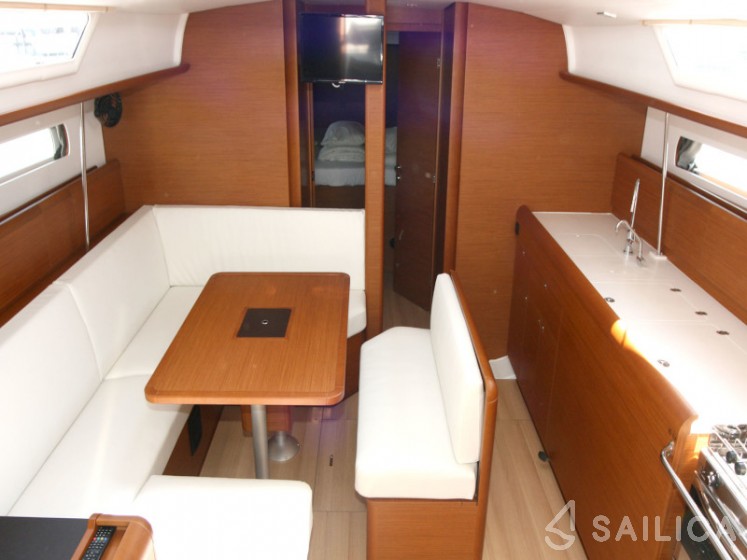 Sun Odyssey 479 - Yacht Charter Sailica