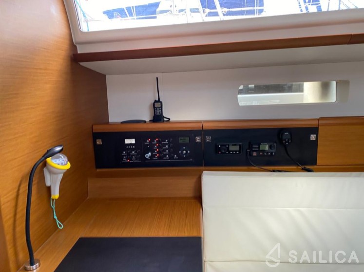 Sun Odyssey 519 - Yacht Charter Sailica