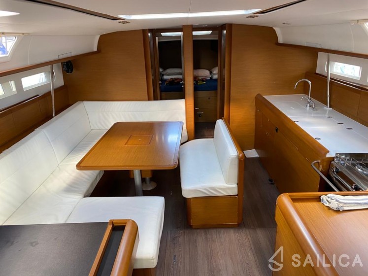 Sun Odyssey 519 - Yacht Charter Sailica