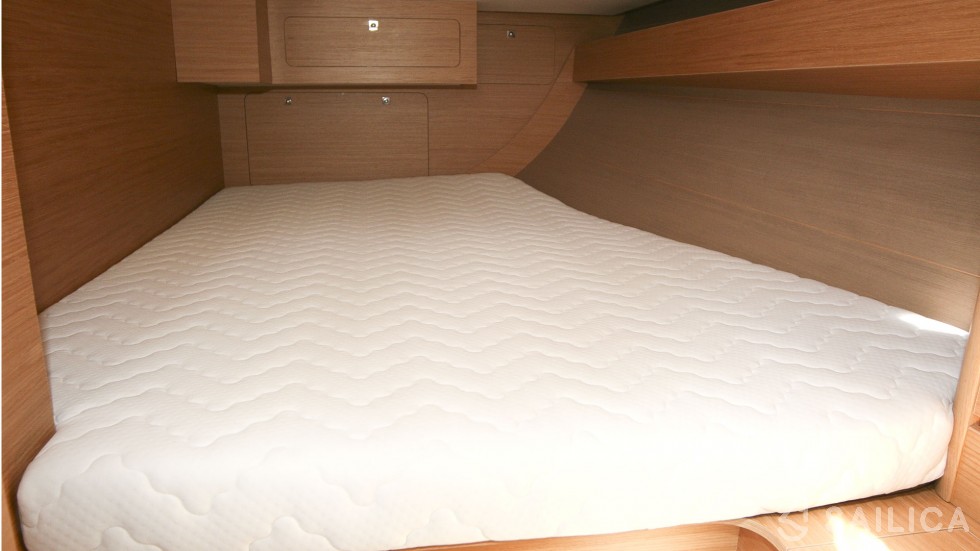 Dufour 382 GL - Yacht Charter Sailica