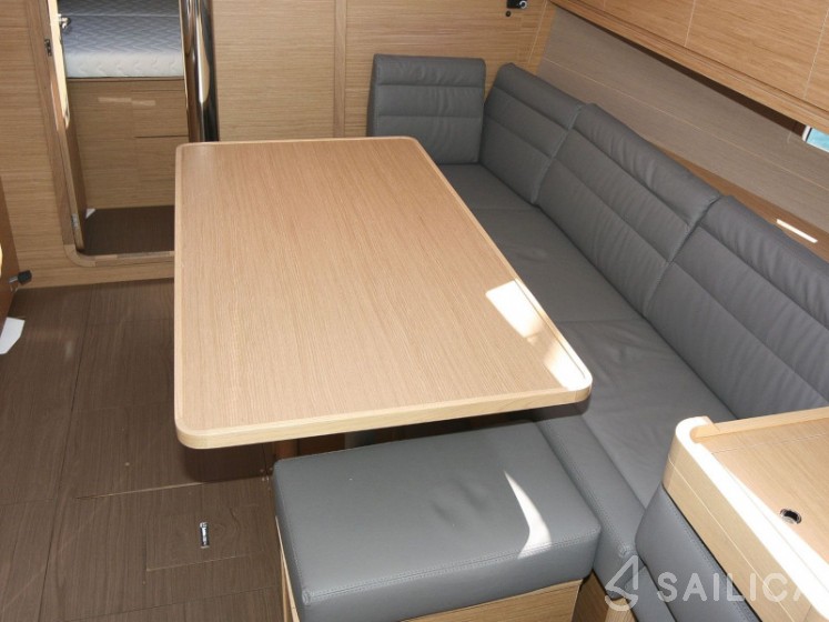 Dufour 382 GL - Yacht Charter Sailica