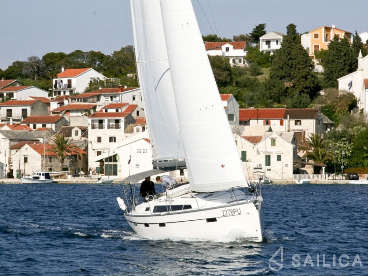 Bavaria 41 Cruiser - Yacht Charter Sailica