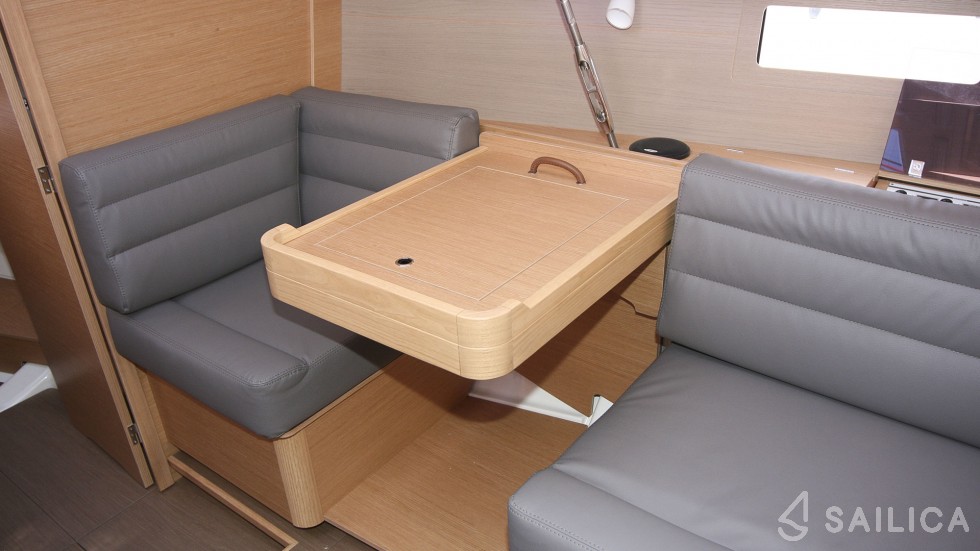 Dufour 412 GL - Yacht Charter Sailica