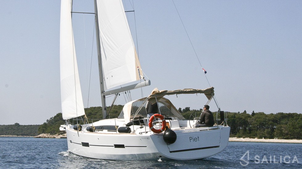 Dufour 412 GL - Yacht Charter Sailica
