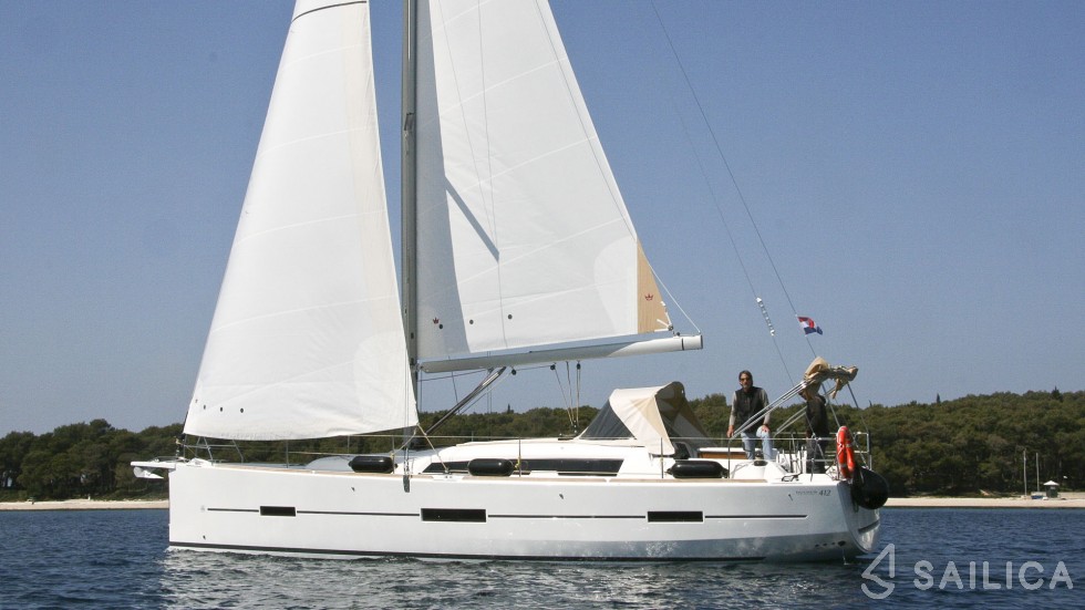 Dufour 412 GL - Yacht Charter Sailica