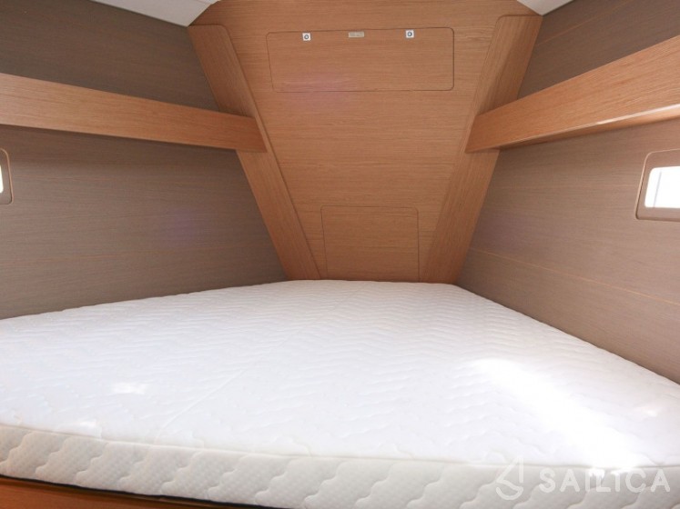 Dufour 412 GL - Yacht Charter Sailica