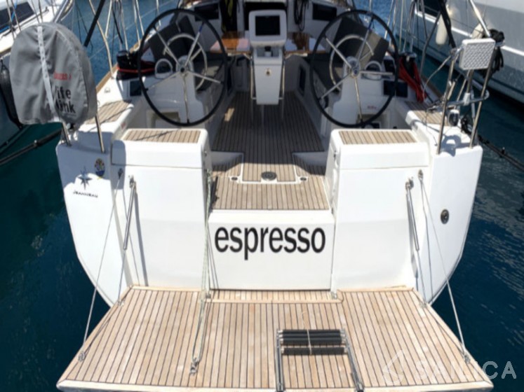 Sun Odyssey 419 - Yacht Charter Sailica