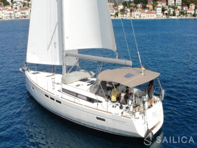 Sun Odyssey 519 - Yacht Charter Sailica