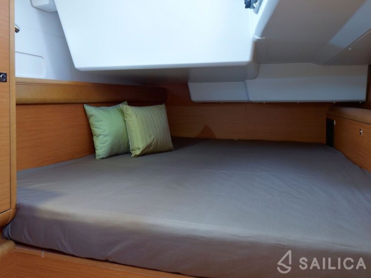 Sun Odyssey 519 - Yacht Charter Sailica