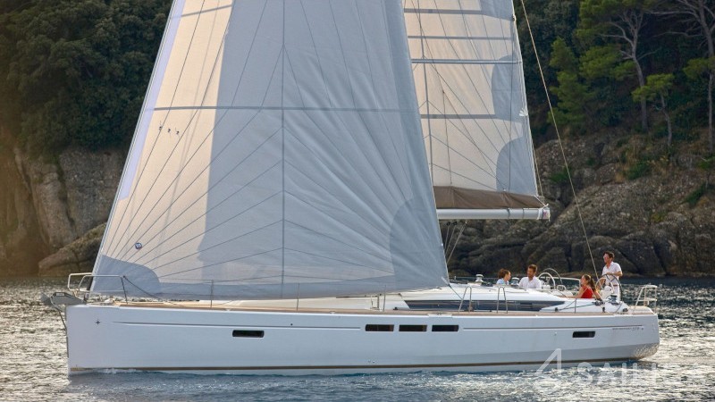 Sun Odyssey 519 - Yacht Charter Sailica