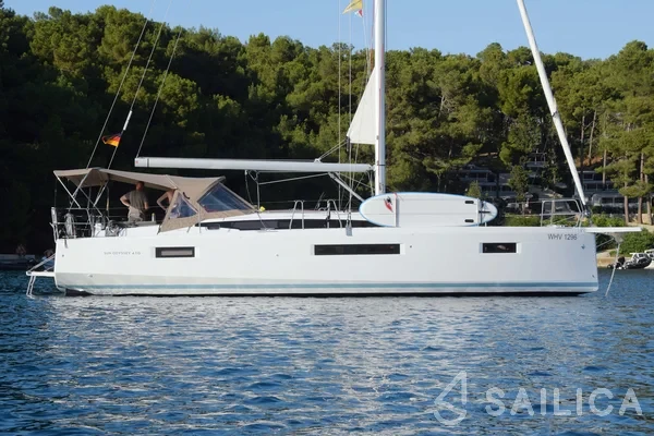Sun Odyssey 410 - Yacht Charter Sailica