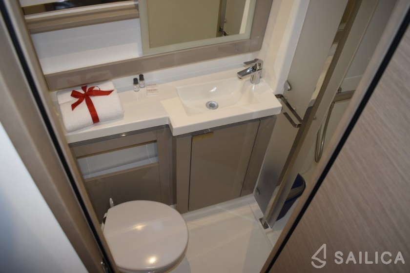 Elba 45 - Yacht Charter Sailica