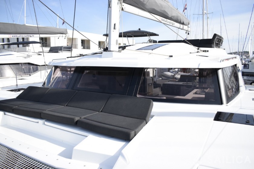 Elba 45 - Yacht Charter Sailica