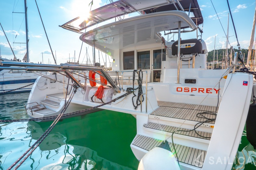 Lagoon 40 - Yacht Charter Sailica