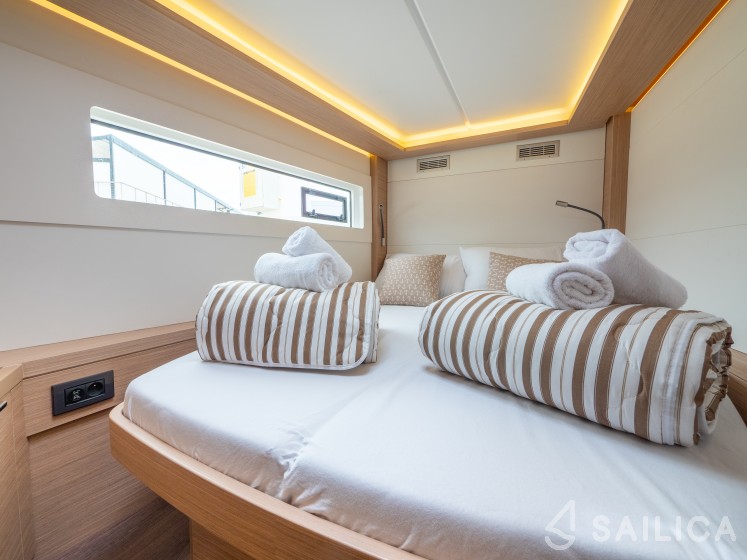 Lagoon 46  - Yacht Charter Sailica