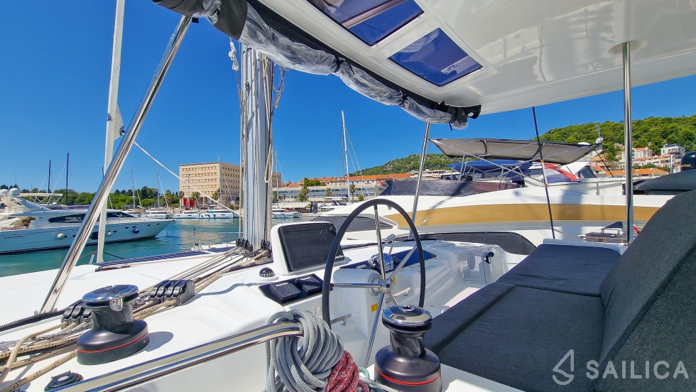 Lagoon 46  - Yacht Charter Sailica